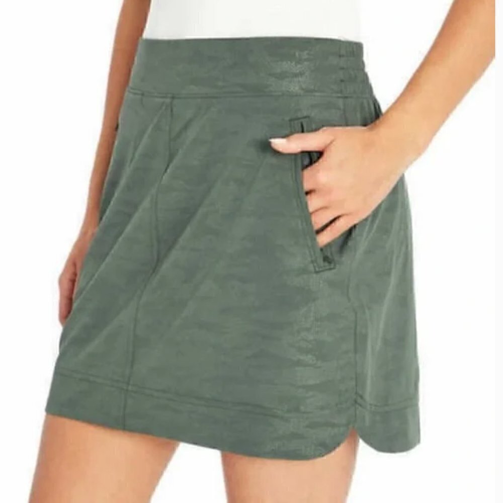 Orvis Green Camo Travel Athletic Skort Size Small